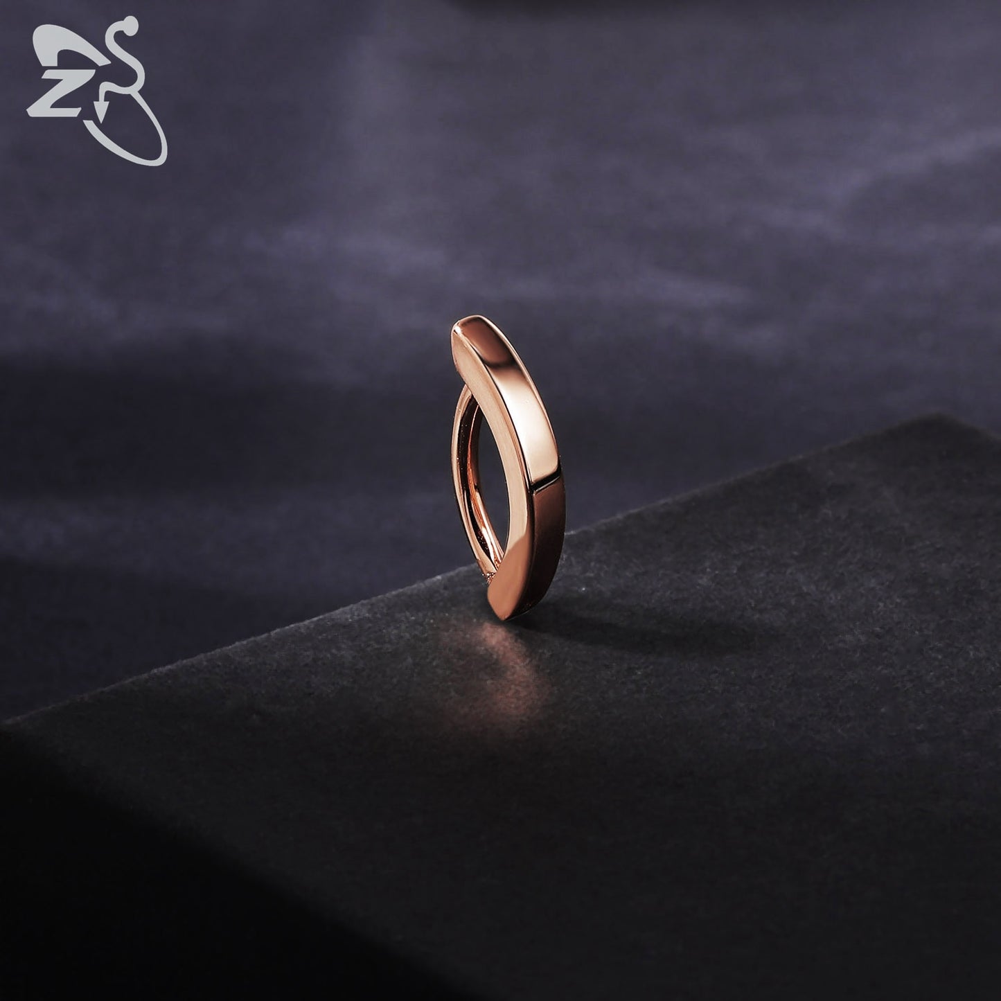 Women's Trendy Navel Piercings