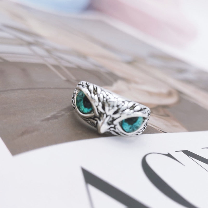 NEW  Resizable Retro Style Owl Ring With Multicolor Eyes