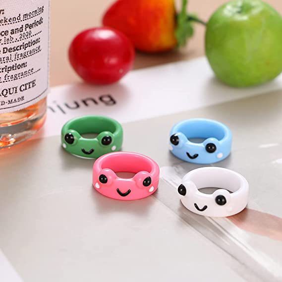 Women's Cute Frog Acrylic Ring